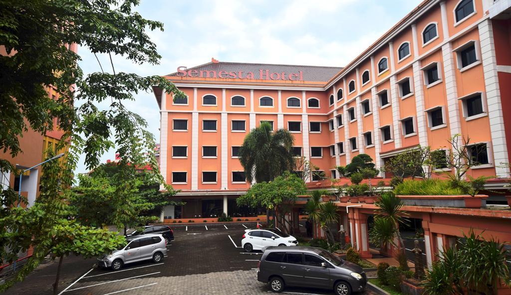 Semesta Heritage Hotel & Convention 三宝垄 外观 照片