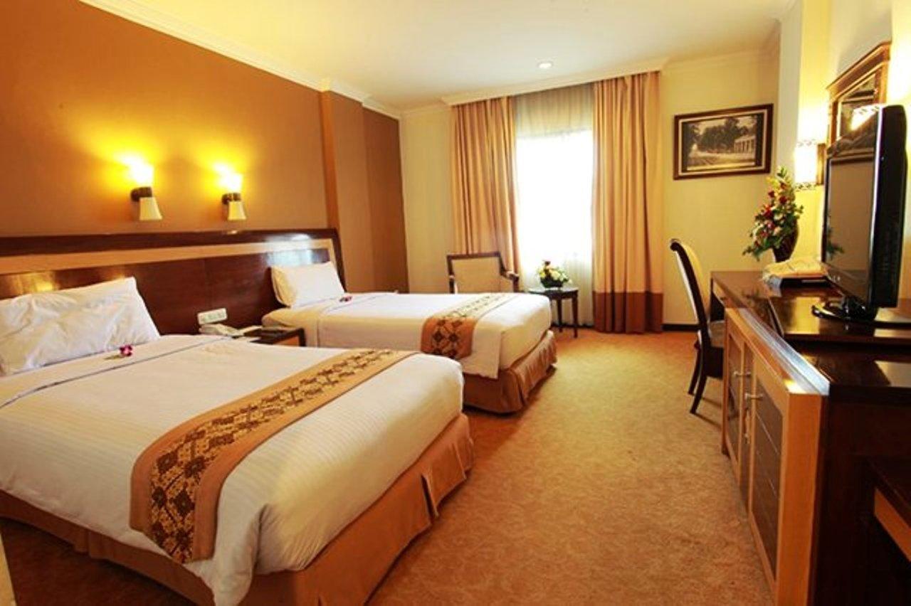 Semesta Heritage Hotel & Convention 三宝垄 外观 照片